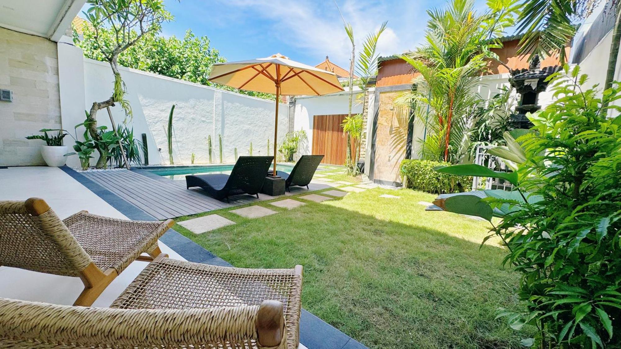 Villa Niu Center Canggu - Fattylion Buitenkant foto