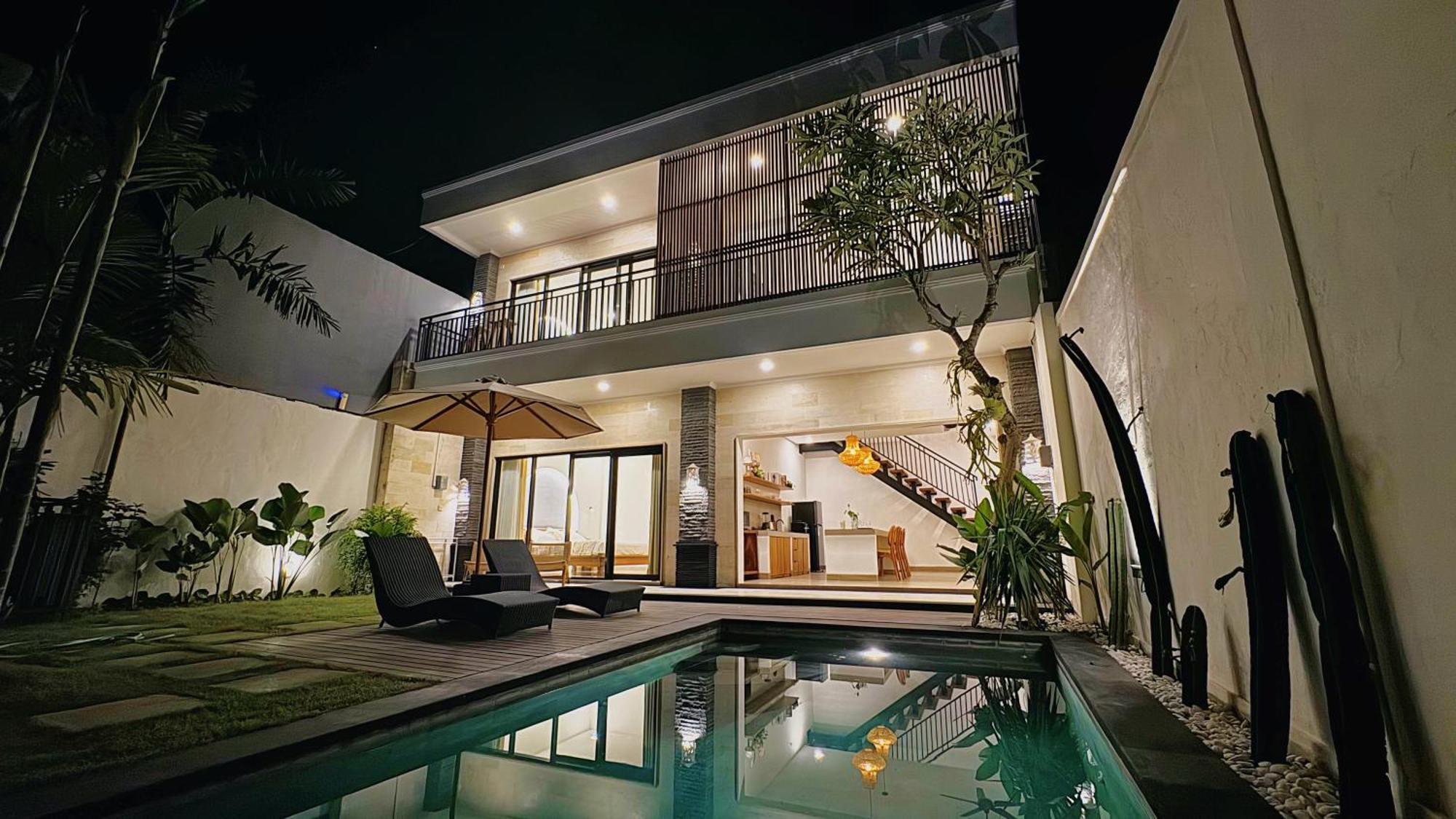 Villa Niu Center Canggu - Fattylion Buitenkant foto