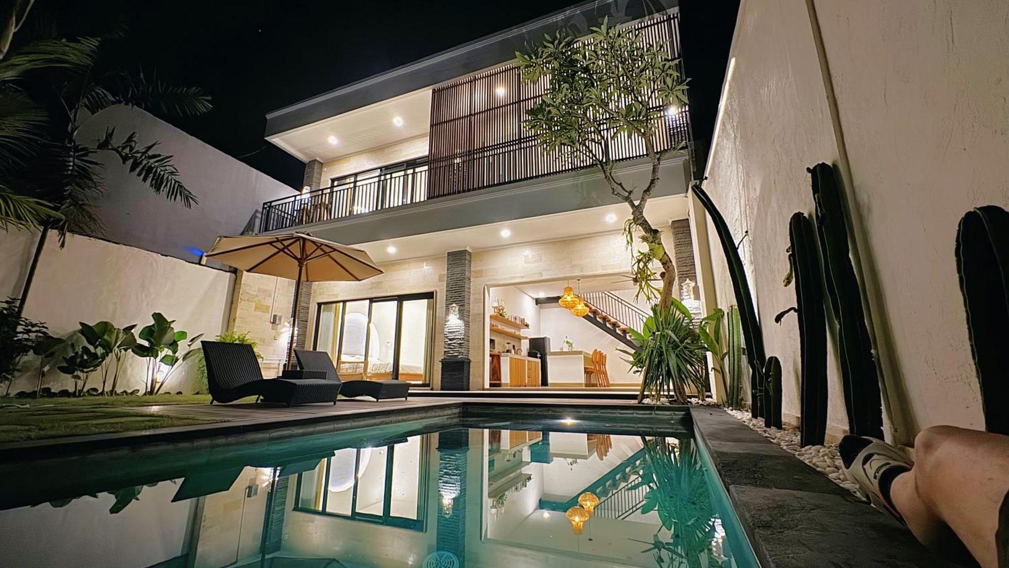 Villa Niu Center Canggu - Fattylion Buitenkant foto