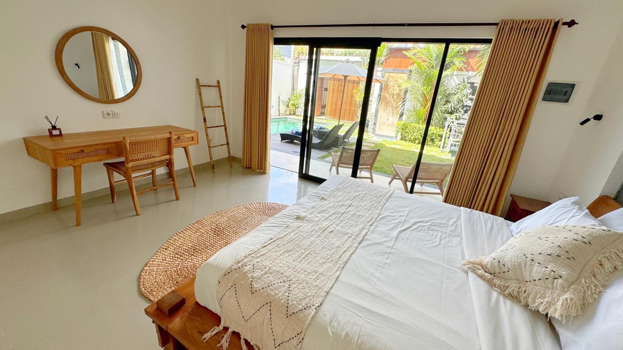 Villa Niu Center Canggu - Fattylion Buitenkant foto